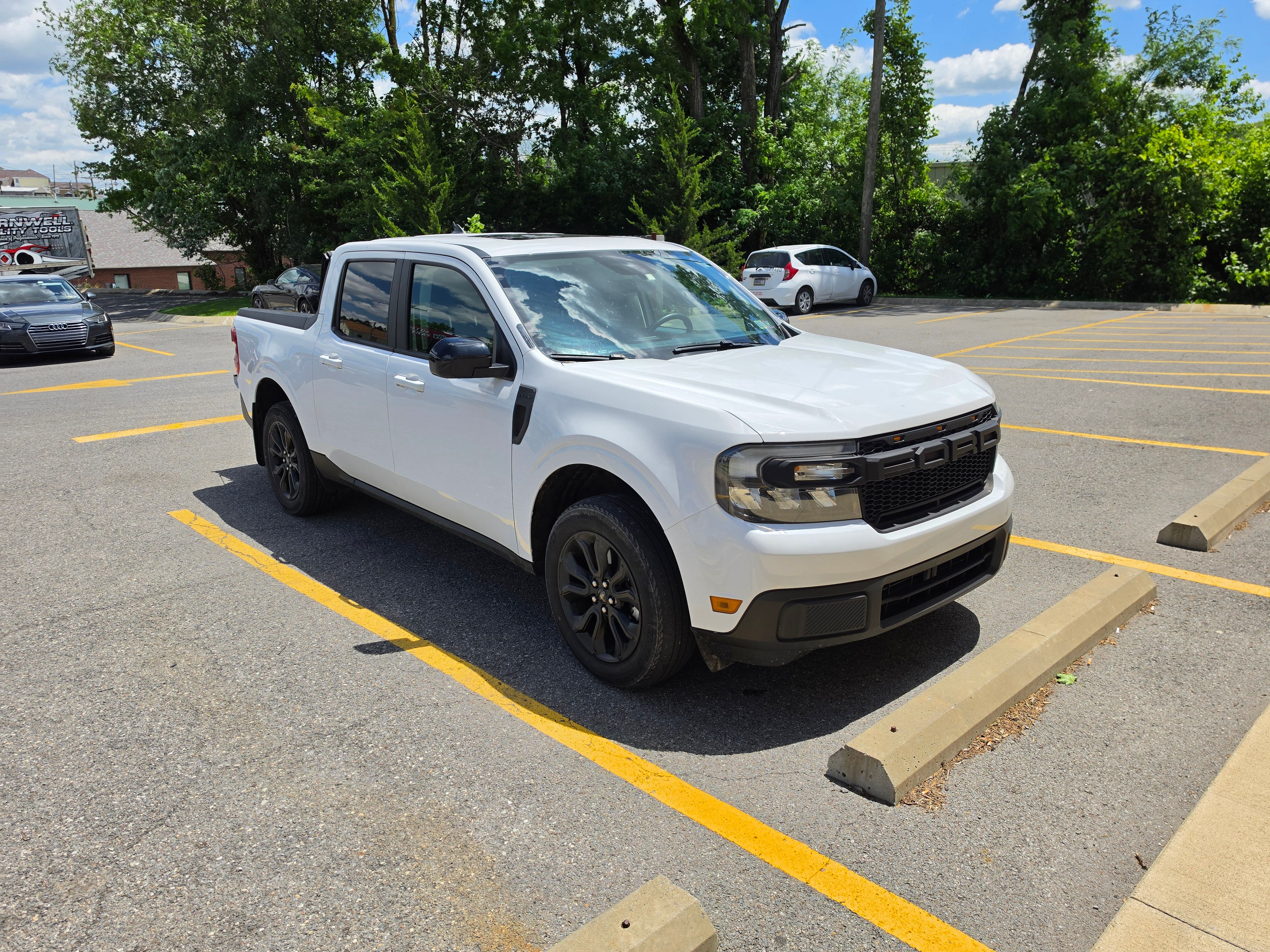 Used 2023 Ford Maverick Lariat w/ Lariat Luxury Package AWD/4WD image 1