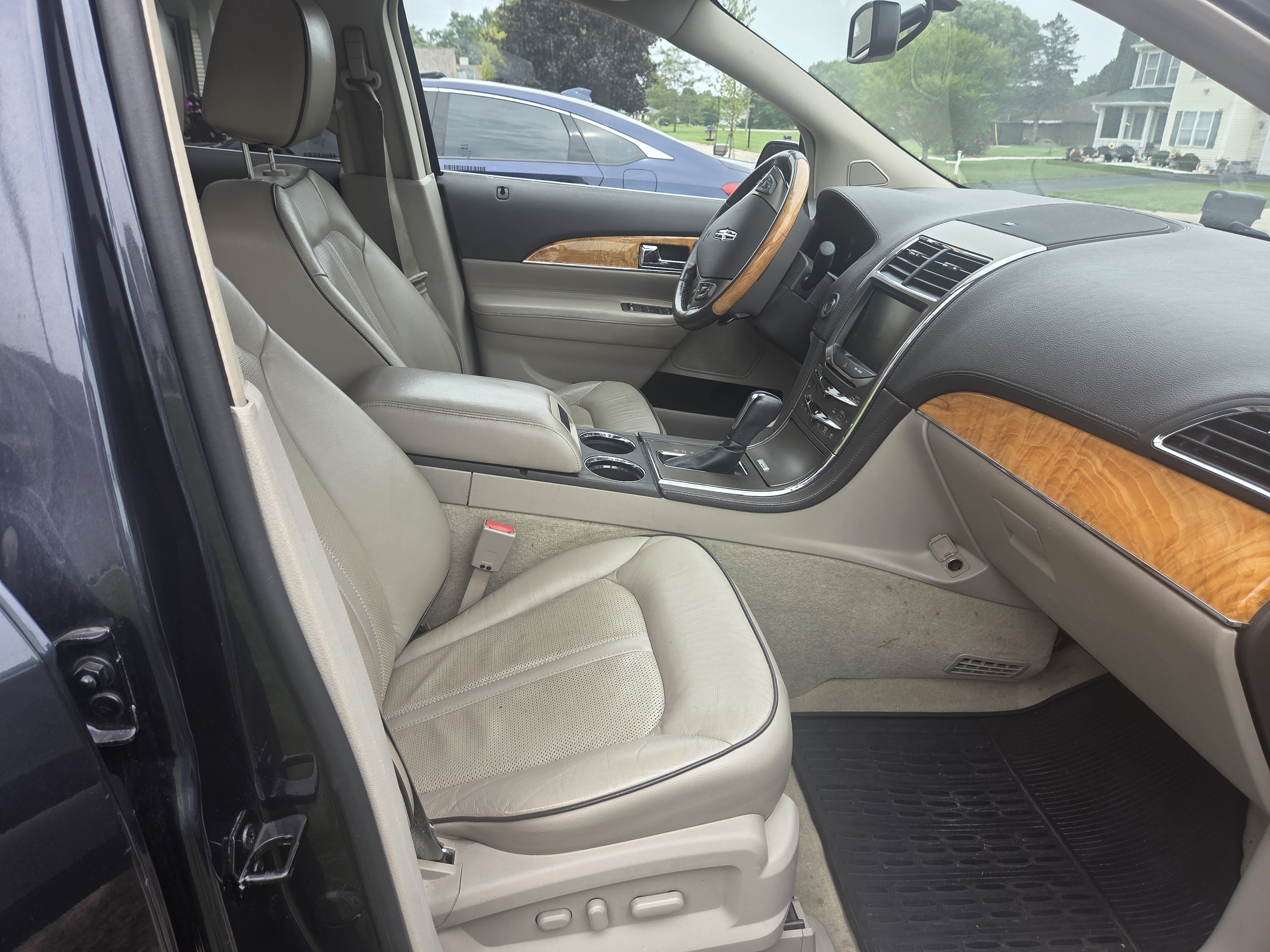 Used 2013 Lincoln MKX AWD image 13