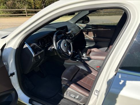 Used 2019 BMW X4 xDrive30i w/ Premium Package image 12