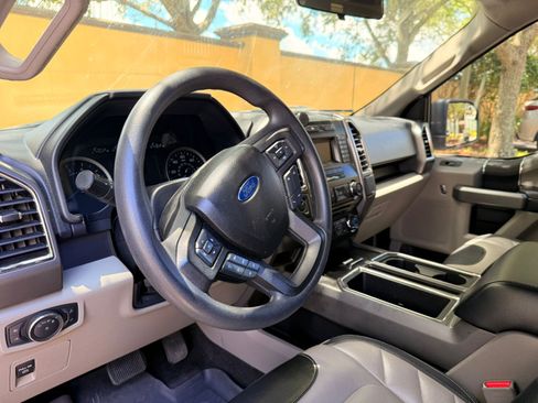 Used 2016 Ford F150 XLT RWD image 4
