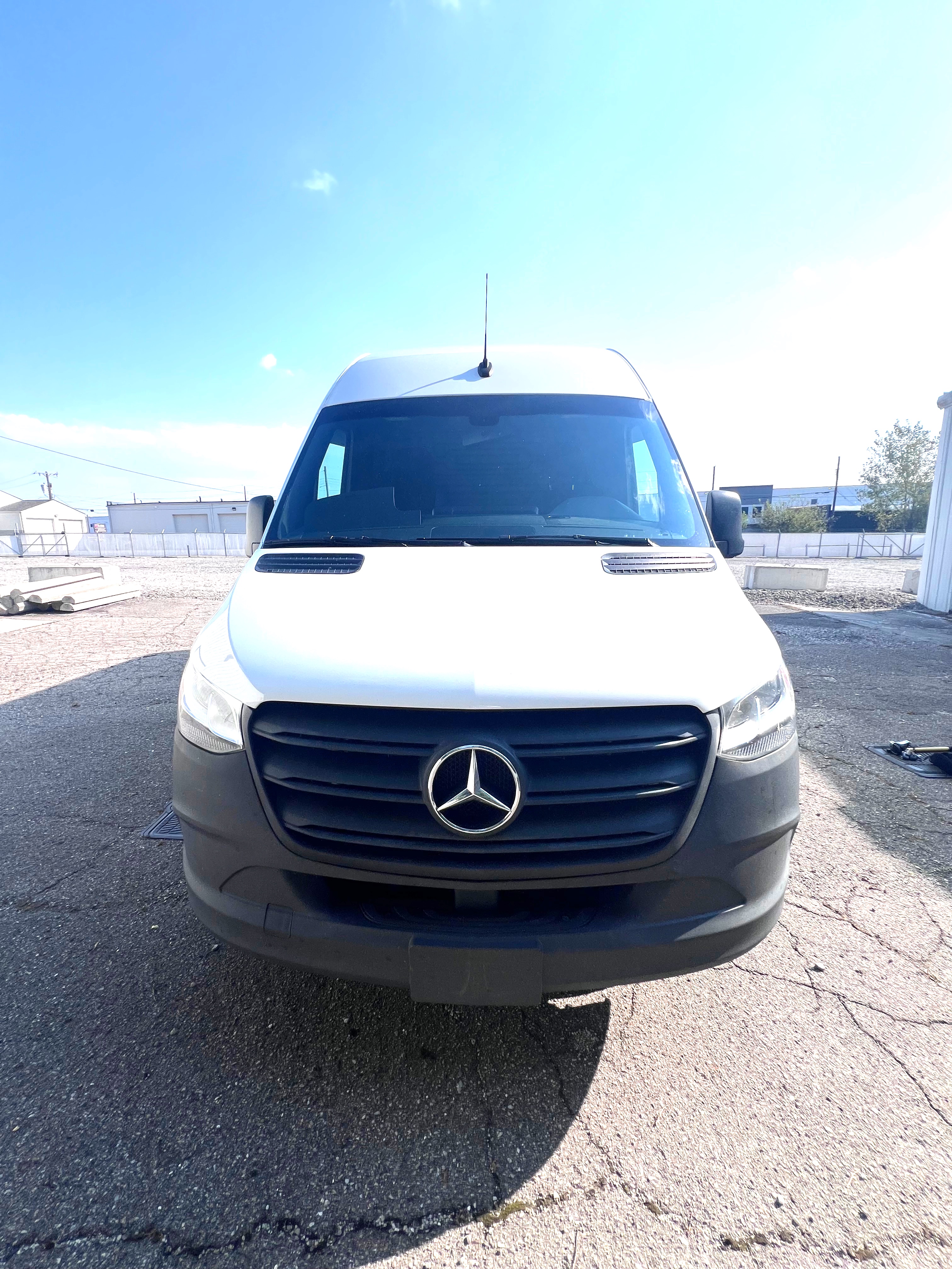 Used 2021 Mercedes-Benz Sprinter 2500 image 2