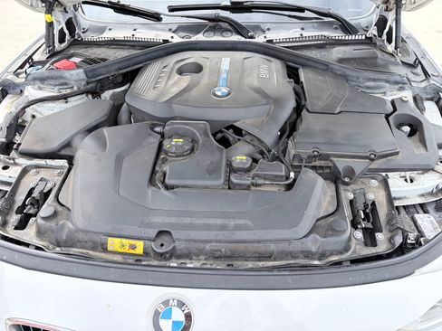 Used 2017 BMW 330e image 16