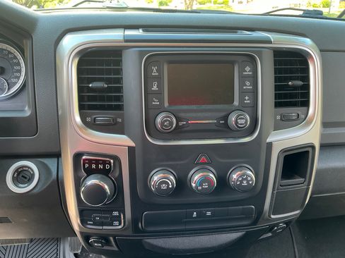 Used 2018 RAM 1500 Classic SLT AWD/4WD image 8