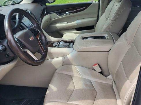 Used 2016 Cadillac Escalade 4WD image 13