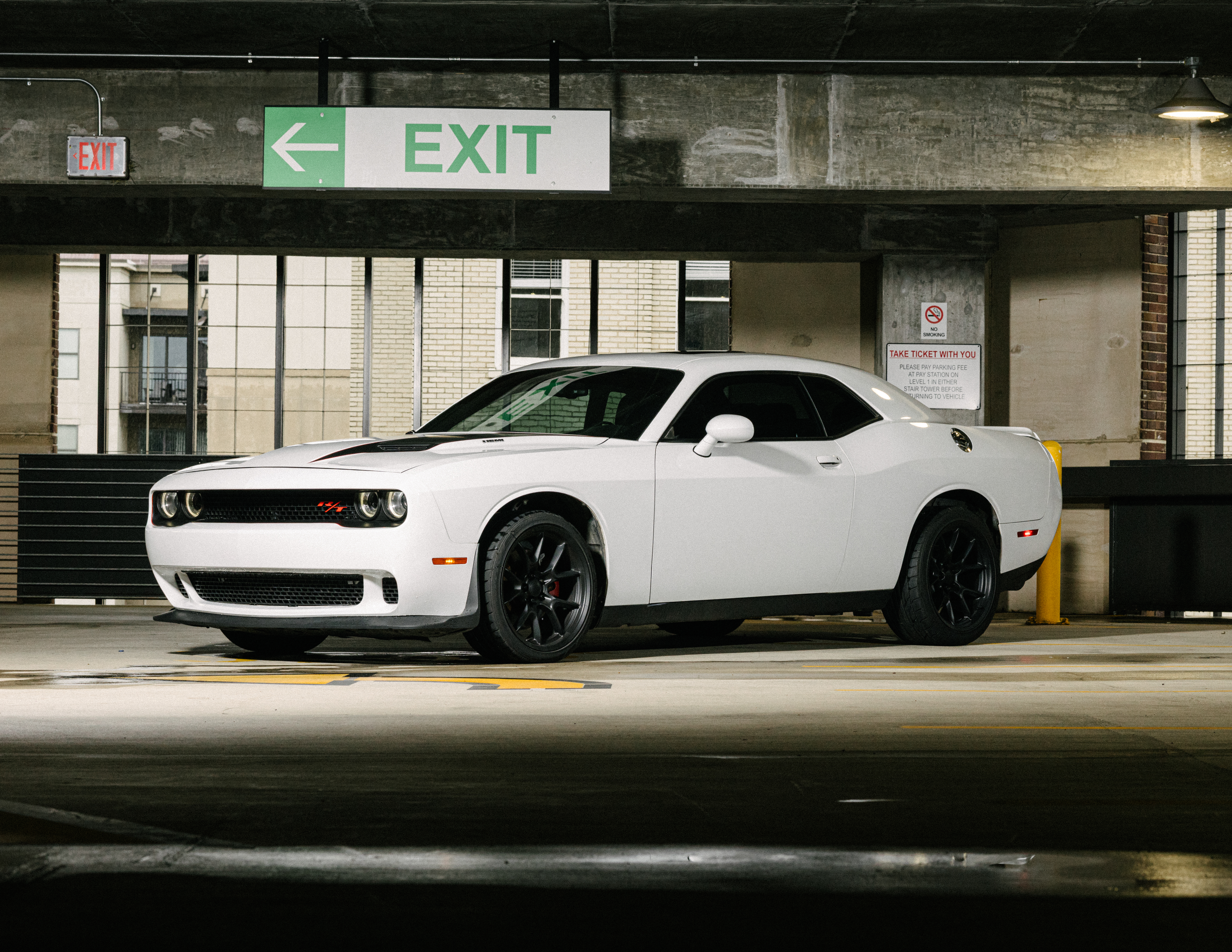 Used 2018 Dodge Challenger R/T RWD image 2