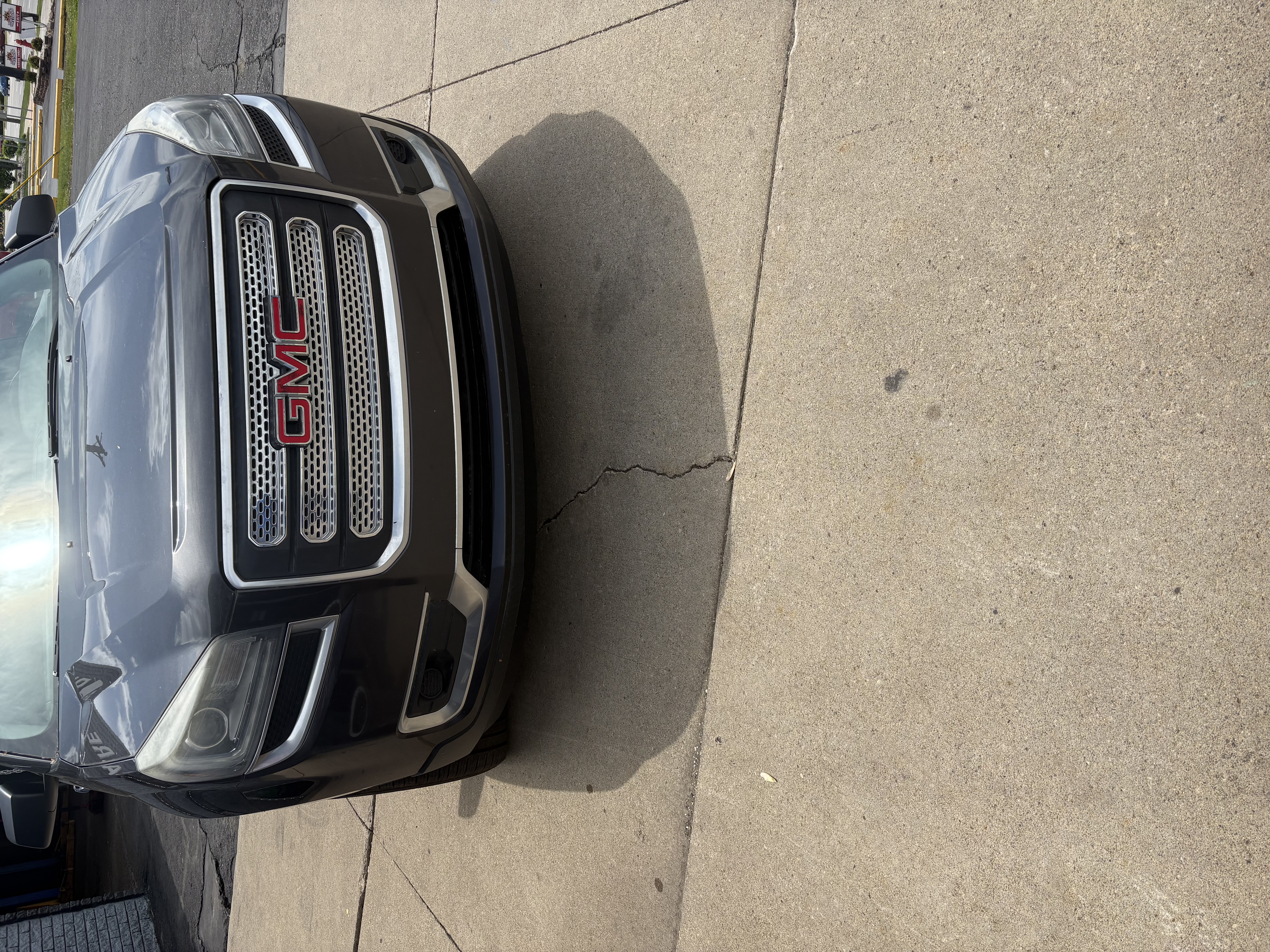 Used 2015 GMC Acadia SLE AWD/4WD image 9