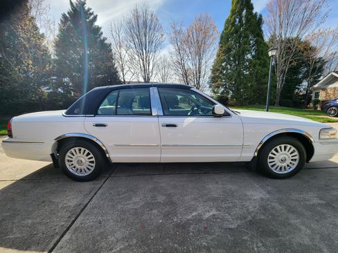 Used 2007 Mercury Grand Marquis LS image 1