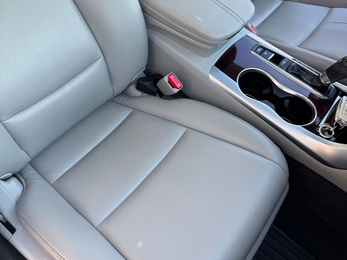 Used 2015 Acura TLX FWD image 16
