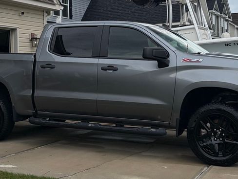 Used 2021 Chevrolet Silverado 1500 Custom Trail Boss w/ Safety Confidence Package AWD/4WD image 5