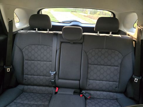 Used 2020 Kia Niro LXS image 15