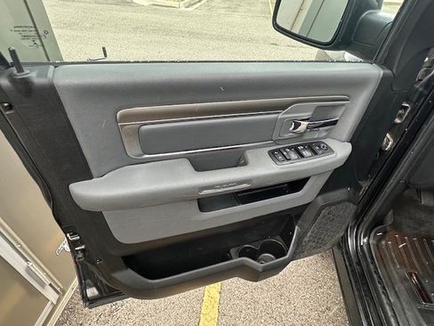 Used 2018 RAM 1500 Big Horn image 16