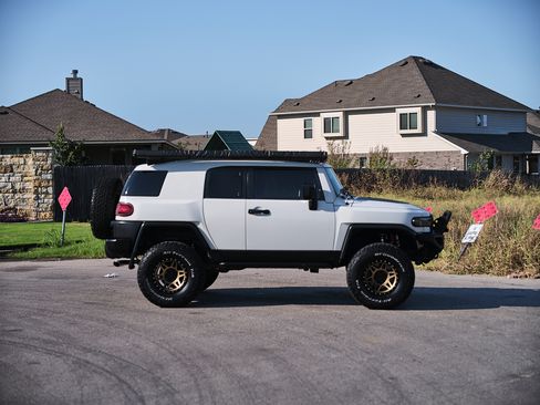 Used 2008 Toyota FJ Cruiser 4WD image 8