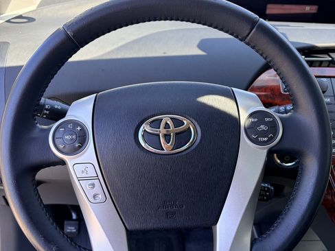 Used 2010 Toyota Prius Four w/ Solar Roof Pkg FWD image 10