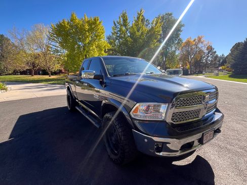 Used 2015 RAM 1500 Laramie w/ Convenience Group image 18