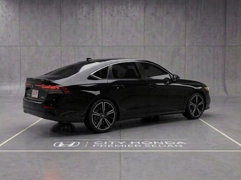 Used 2024 Honda Accord Sport image 5