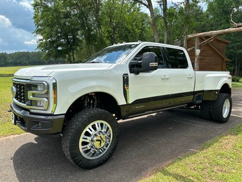 Used 2024 Ford F350 King Ranch AWD/4WD image 4