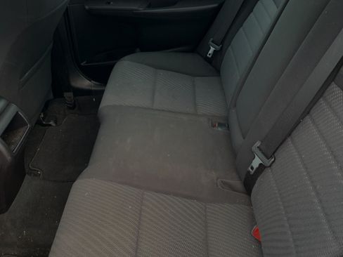 Used 2016 Toyota Camry LE image 9