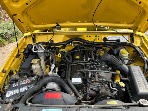 Used 2000 Jeep Cherokee Sport AWD/4WD image 11