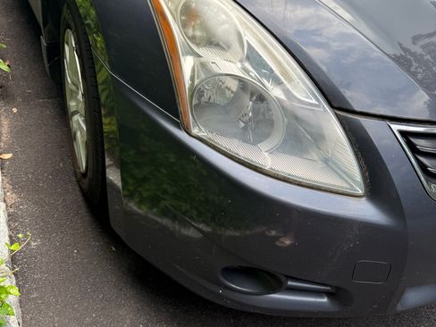 Used 2010 Nissan Altima 2.5 S FWD image 2