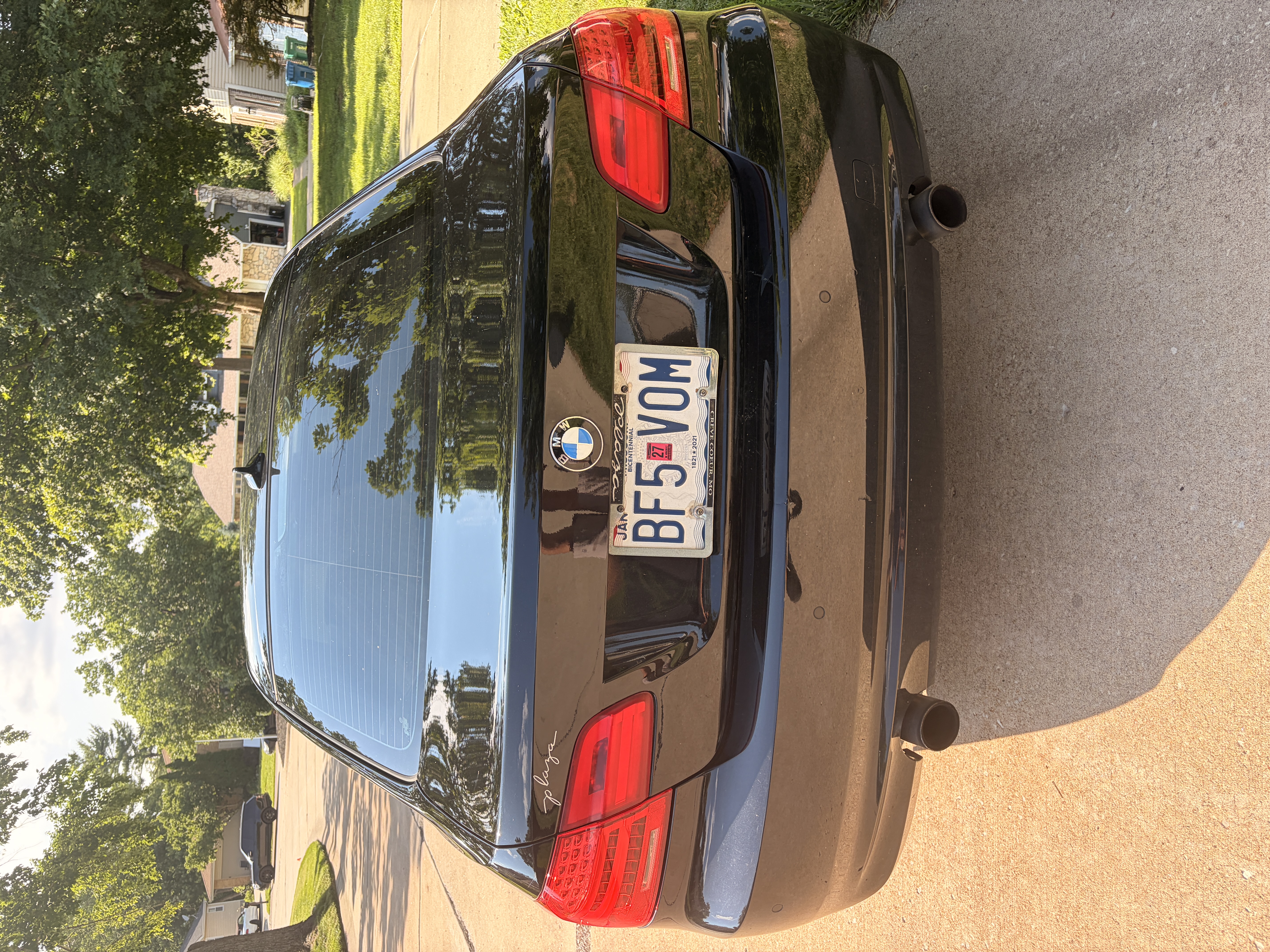 Used 2011 BMW 335i xDrive Coupe AWD/4WD image 5