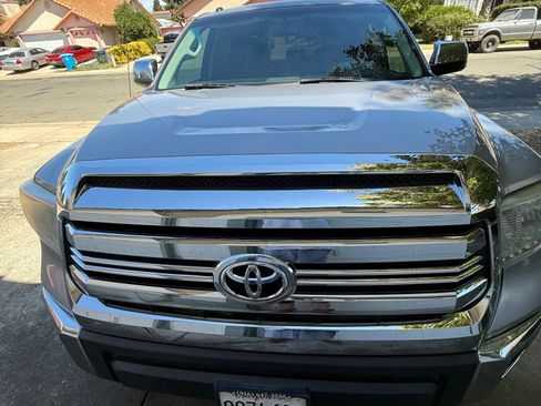 Used 2016 Toyota Tundra SR5 image 4