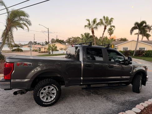 Used 2020 Ford F250 XL w/ STX Appearance Package image 4