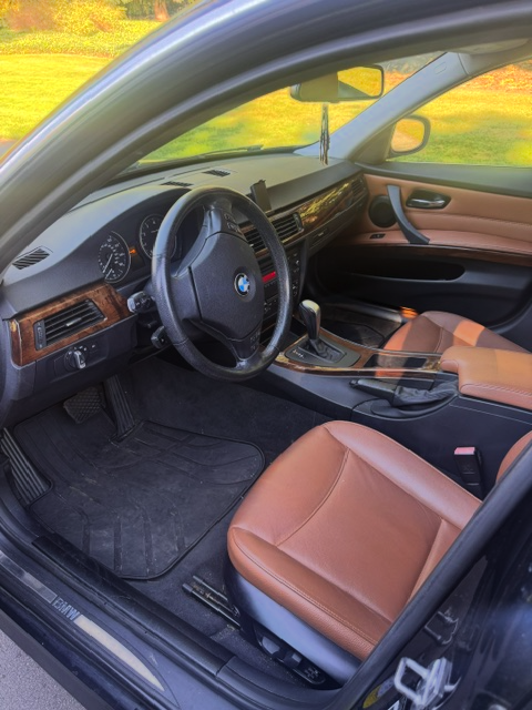 Used 2011 BMW 328i xDrive Sedan AWD/4WD image 9