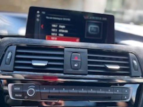 Used 2019 BMW M4 CS w/ Executive Package image 29