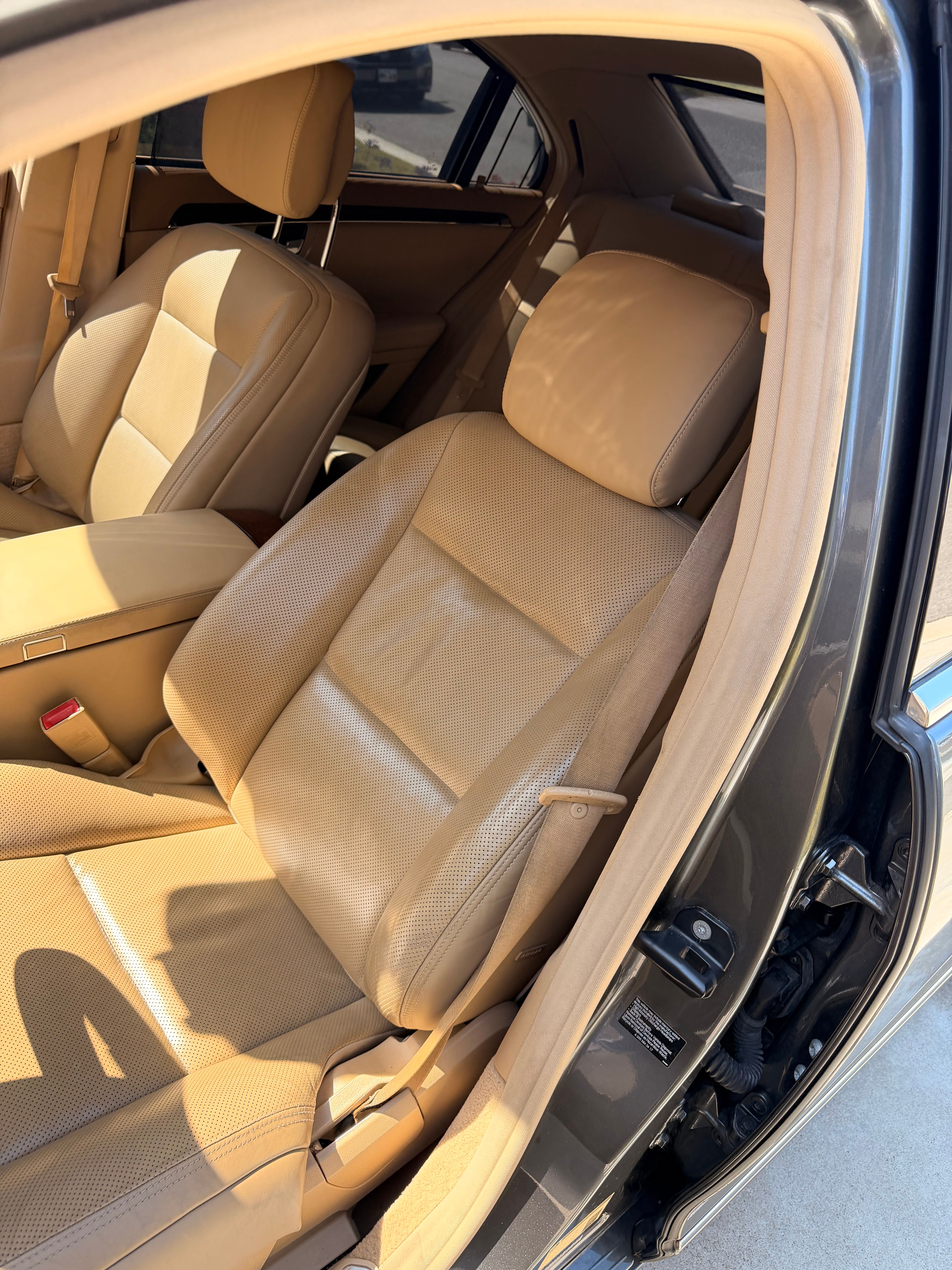 Used 2010 Mercedes-Benz S 400 image 4