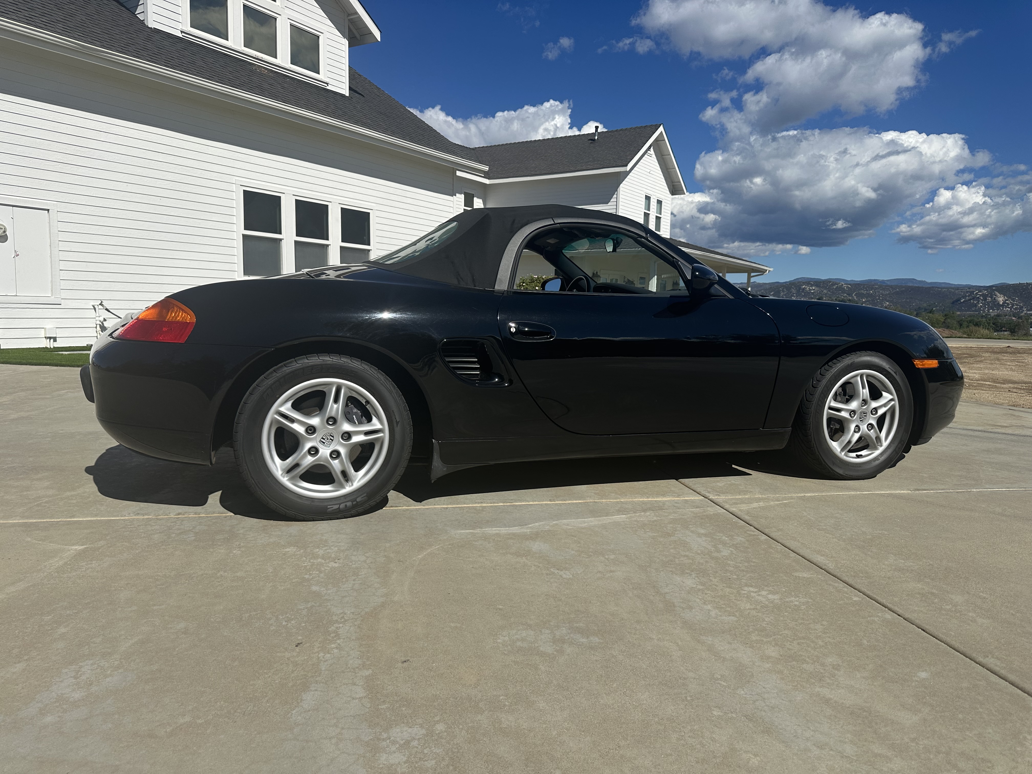 Used 1999 Porsche Boxster RWD image 16