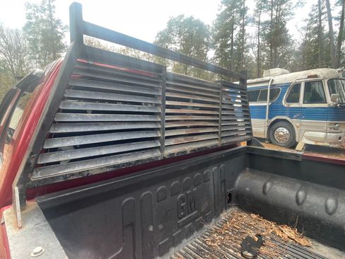 Used 2010 Chevrolet Colorado LT image 16