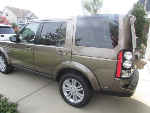Used 2014 Land Rover LR4 HSE LUX AWD/4WD image 5