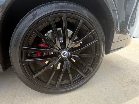 Used 2022 BMW X6 M50i w/ Executive Package AWD/4WD image 19