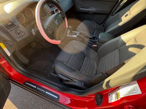 Used 2005 Volvo S40 2.4i image 8