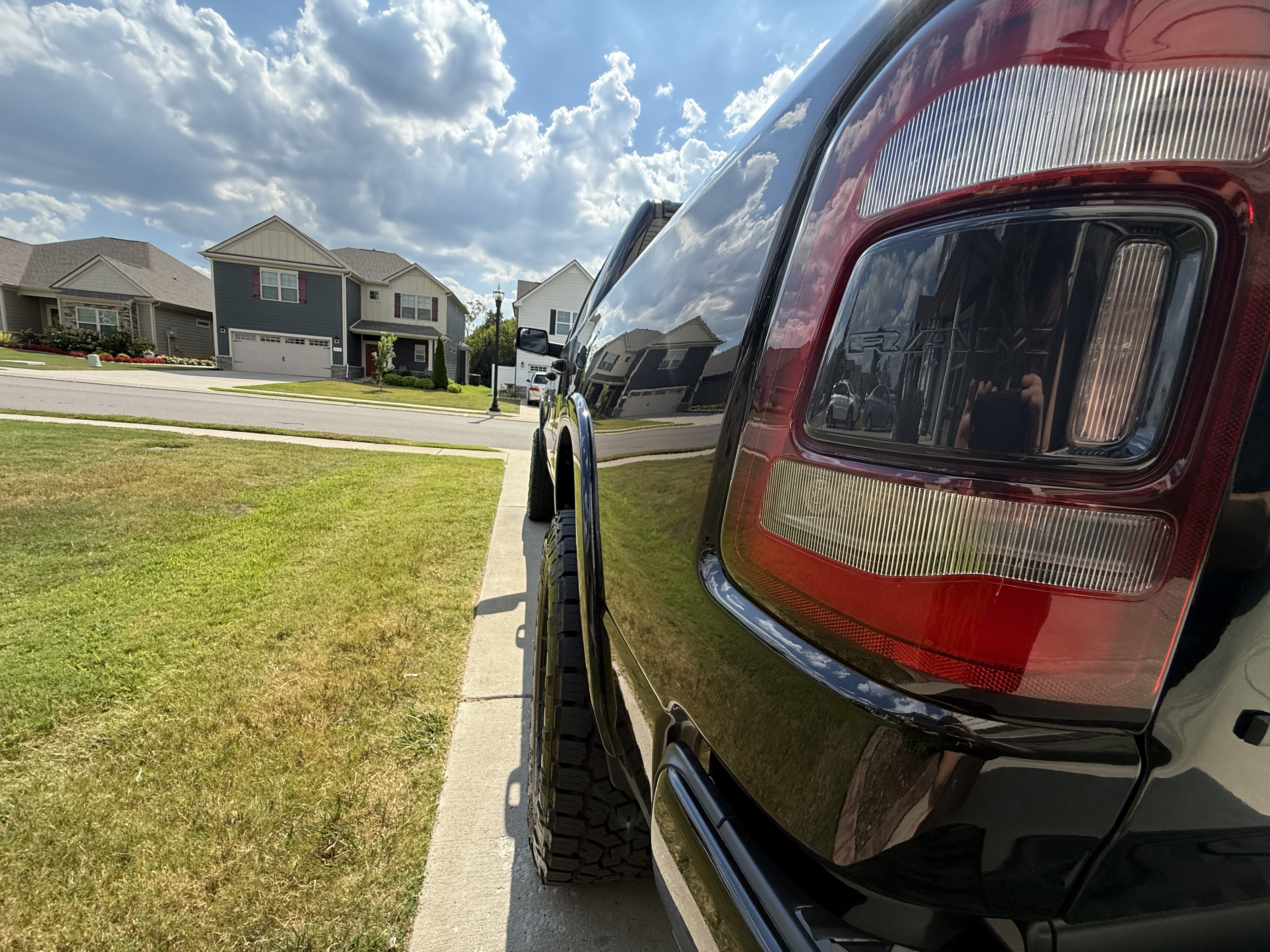 Used 2023 RAM 1500 Limited w/ (RED) Edition AWD/4WD image 18