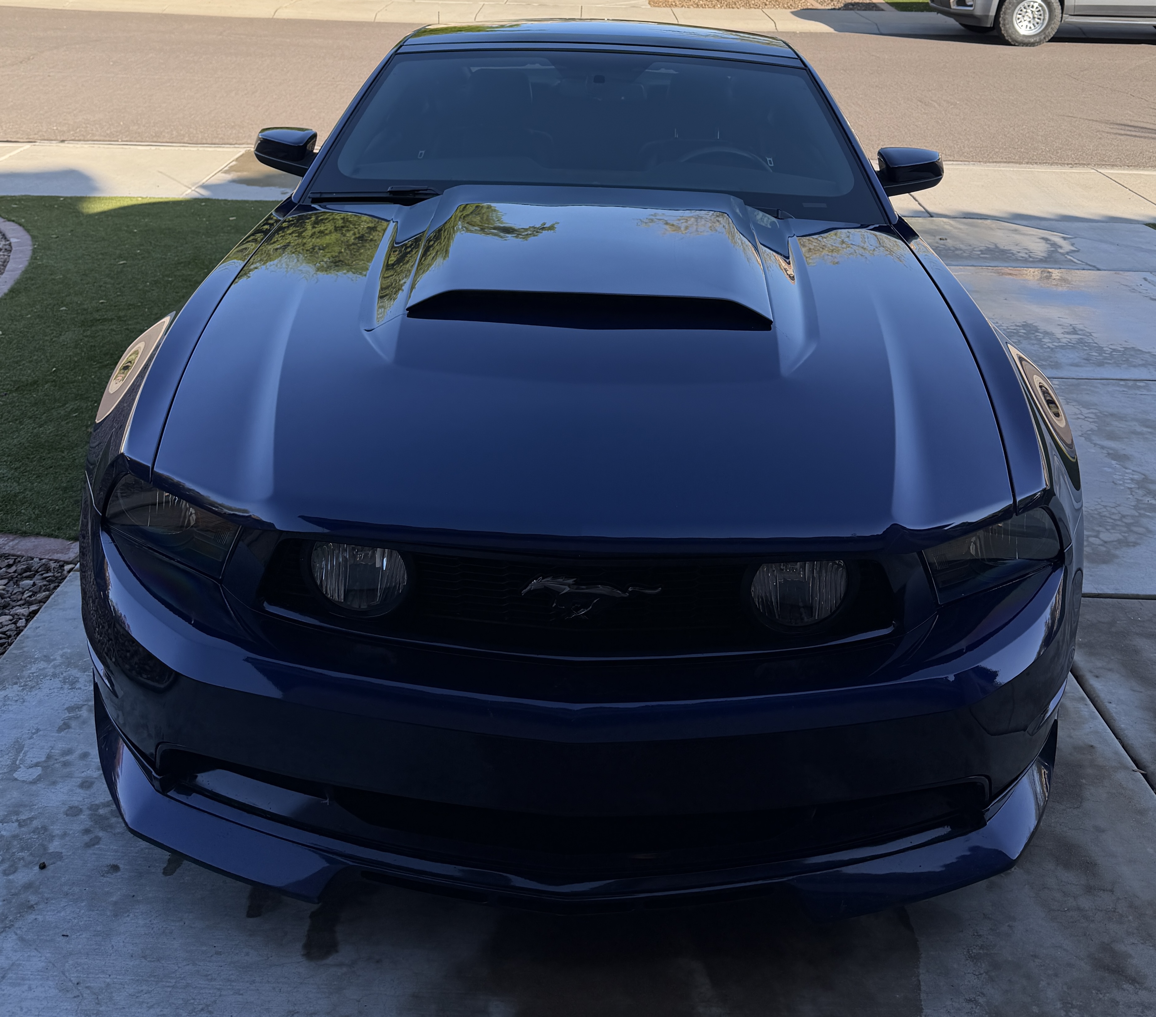 Used 2012 Ford Mustang GT Premium w/ Security Pkg RWD image 4