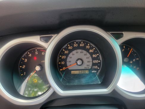 Used 2005 Toyota 4Runner Sport RWD image 11