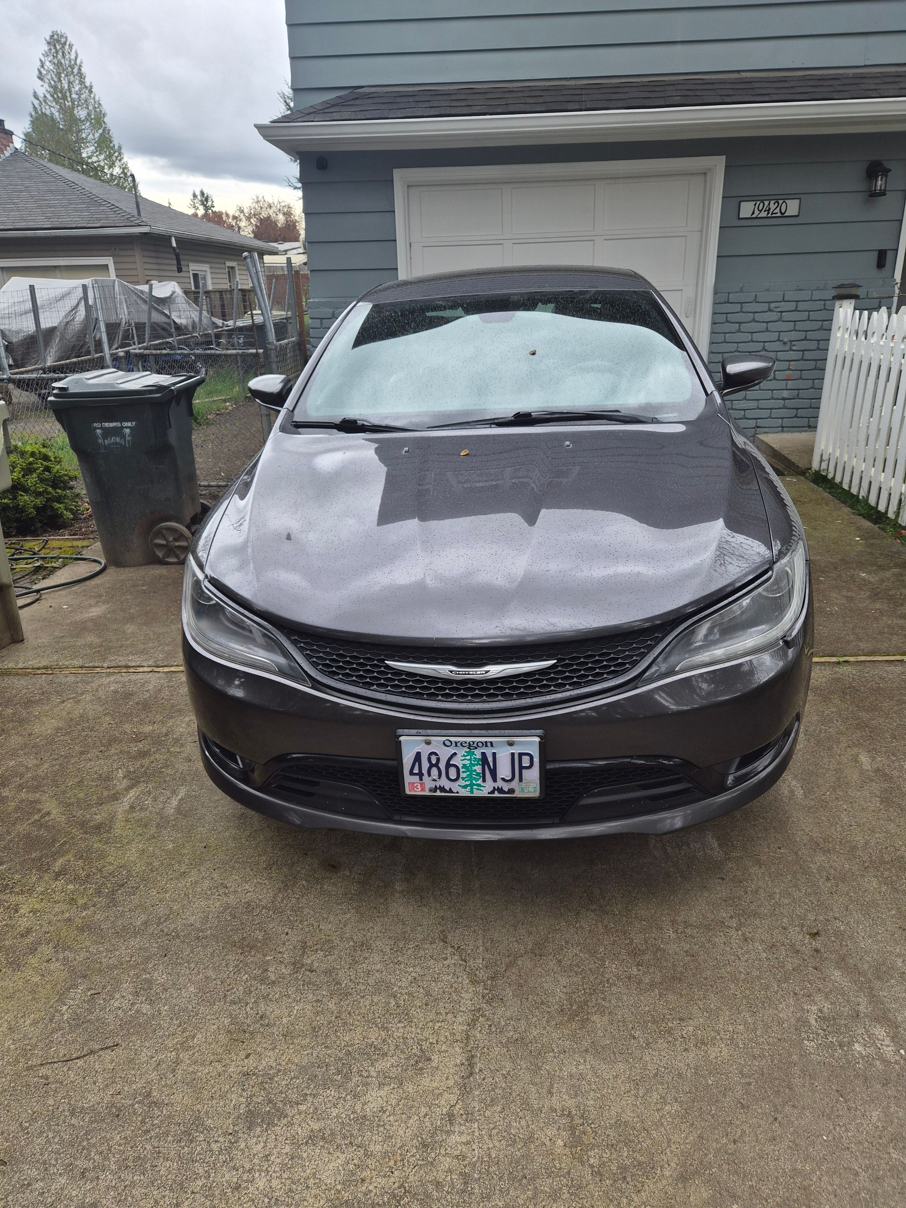 Used 2015 Chrysler 200 S FWD image 1
