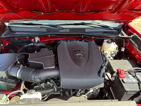 Used 2023 Toyota Tacoma TRD Off-Road image 17