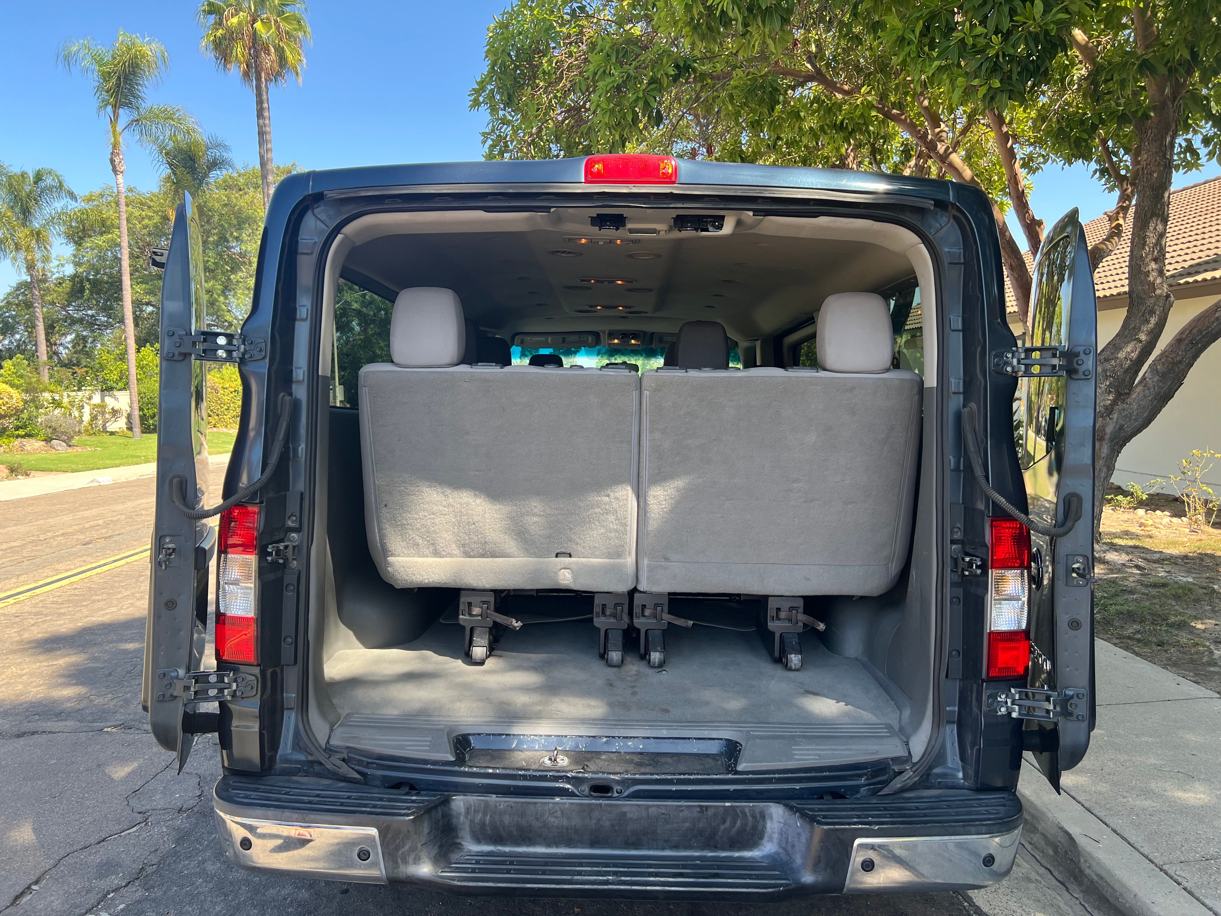 Used 2017 Nissan NV 3500 SV w/ SV Technology Package RWD image 6