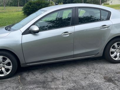 Used 2013 MAZDA MAZDA3 i SV