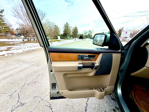 Used 2012 Land Rover LR4 HSE image 9