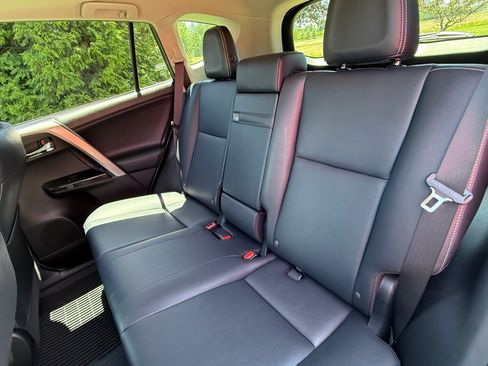 Used 2016 Toyota RAV4 Limited AWD/4WD image 20