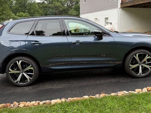 Used 2025 Volvo XC60 B5 Ultra w/ Protection Package Premier AWD/4WD image 14