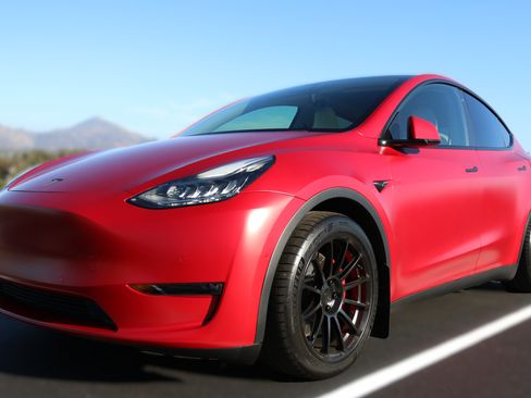 Used 2020 Tesla Model Y Performance image 1