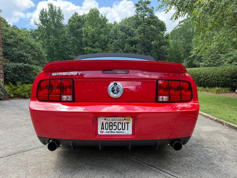 Used 2007 Ford Mustang Shelby GT500 RWD image 9