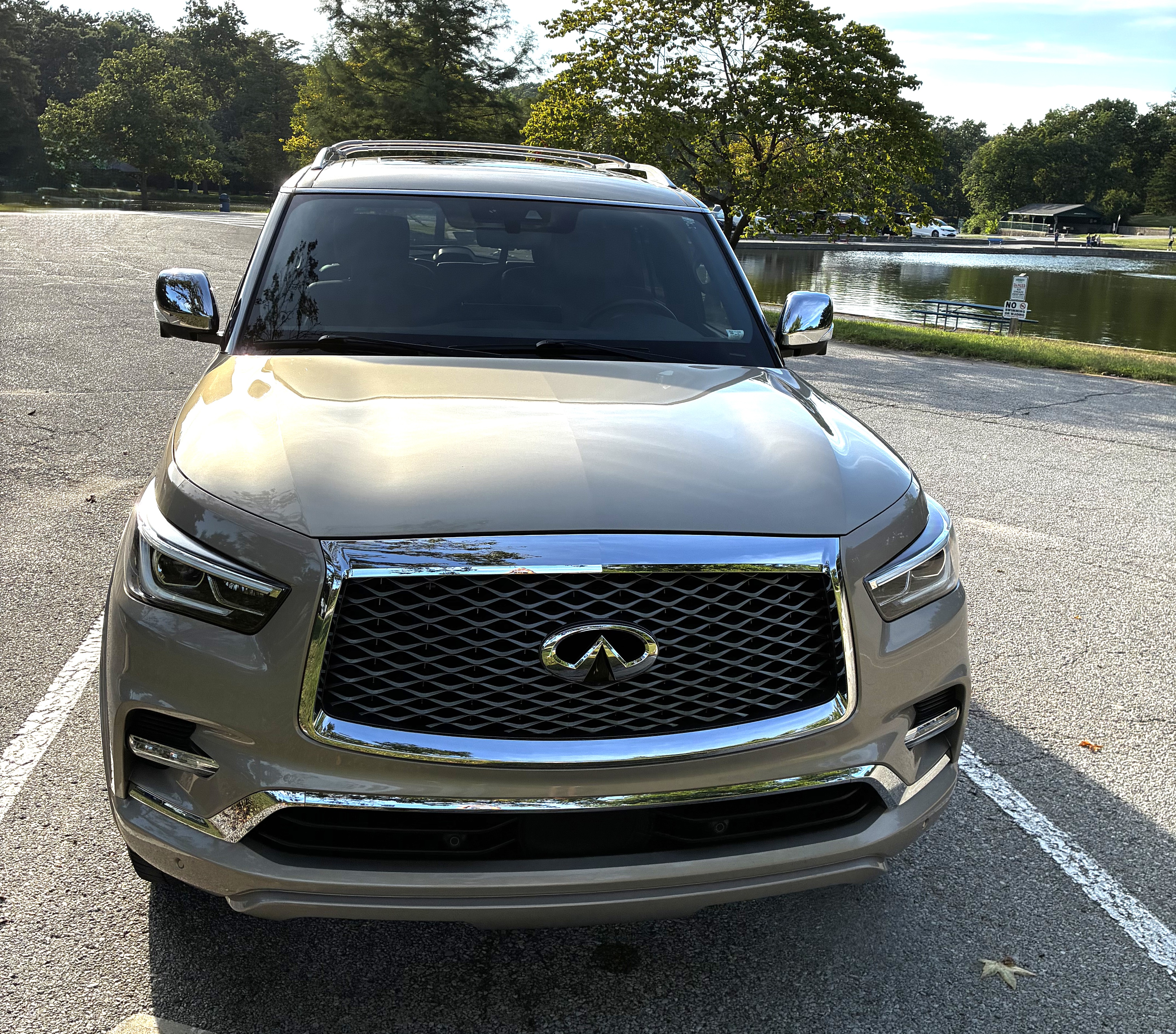 Used 2023 INFINITI QX80 Sensory w/ Cargo Package AWD/4WD image 2