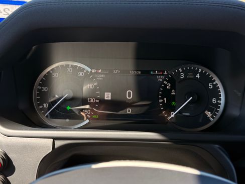 Used 2023 Land Rover Defender 110 S image 12