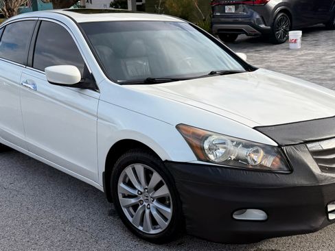 Used 2011 Honda Accord EX-L image 25