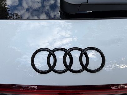 Used 2025 Audi Q4 e-tron Premium Plus w/ Premium Plus